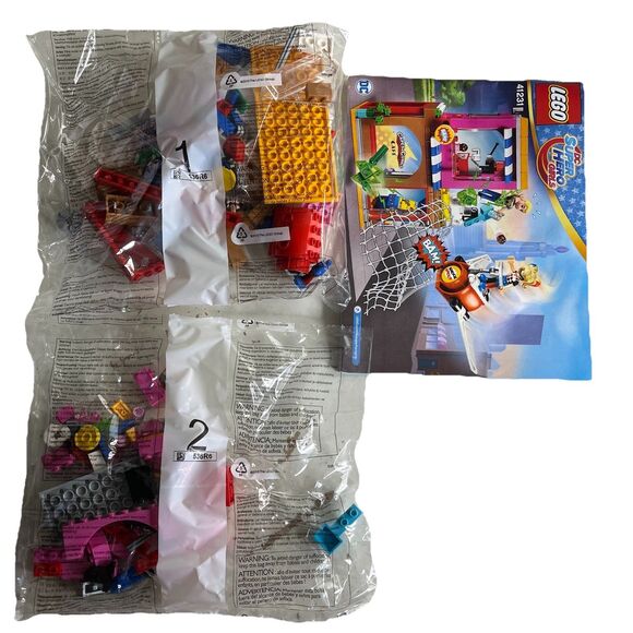 LEGO DC Super Hero Girls Harley Quinn to the Rescue (41231) New Open Box - Picture 3 of 5